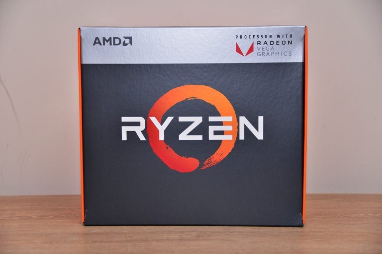 AMD全新Ryzen 2200G、2400G抢先开箱!左右