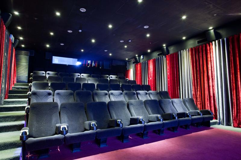 台北市最好的精品级电影院,欣欣秀泰影城柏晶