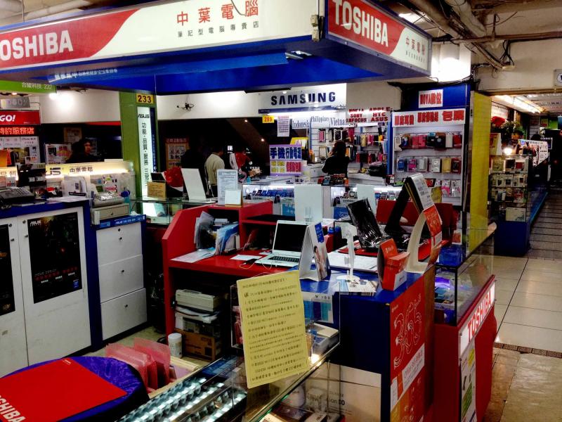 《再见了,NOVA台北站前店》台北站前商圈,又